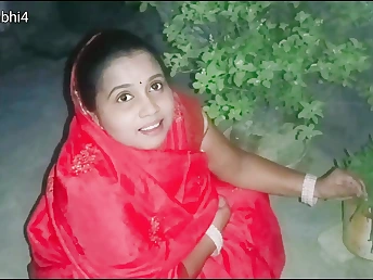 Witness this super-fucking-hot Indian Desi Aunty get her mature caboose boned firm in Hindi vioce