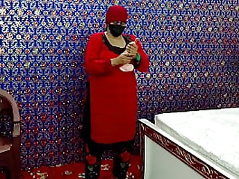 Desi Aunty's Thick Boobs Get Wedged Firm During Super-fucking-hot Getting off Sesh
