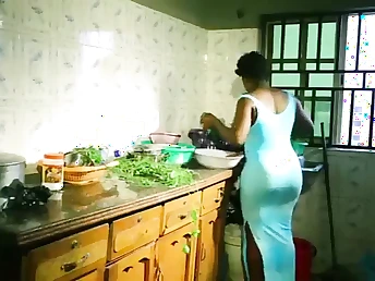 My Village Beau's mate gives me his bod and I give him mine - Nigerian adult movie star with an afro-fashion hj!