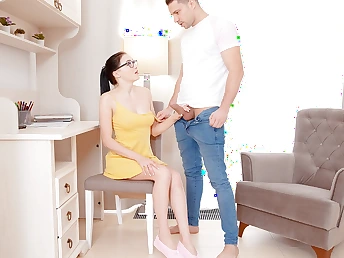 Sexually Aroused twunk faps off on dark-haired