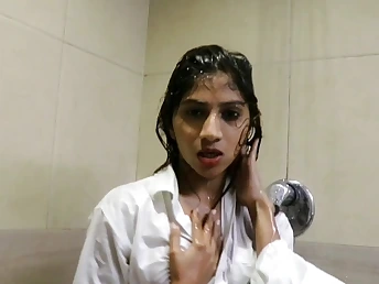 Sunny Leone's verified amateurs get nasty with each other in hot HD fuck-a-thon