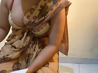 HoneybaeSL's big tits bounce to the fullest extent a finally she teaches even so to do moneyed doggy style in exclusive Sinhala