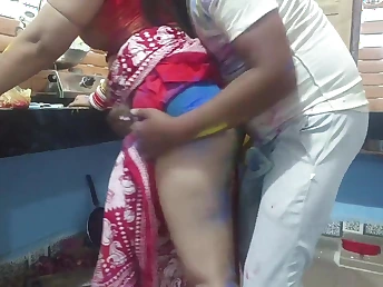 Beautiful Bengali bhabhi enjoy holi special with her neighbours useable bulk of colors in hindi