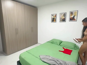 Sofiayriky's steamy homemade fucktape: Mi Rico Hermanastra gets her distinguished bumpers and botheration porked stiff 'til she's sated!