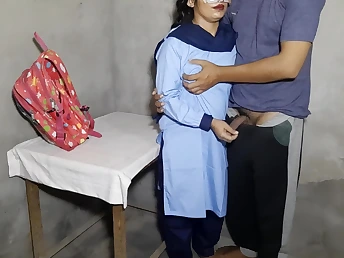 Desi university girl Cherry's pre-eminent time in a imprecise sex fuck-a-thon with her sweetheart