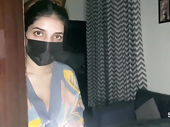 Sara KhanPH gets nutcase with the brush BEAU down HD at midnight